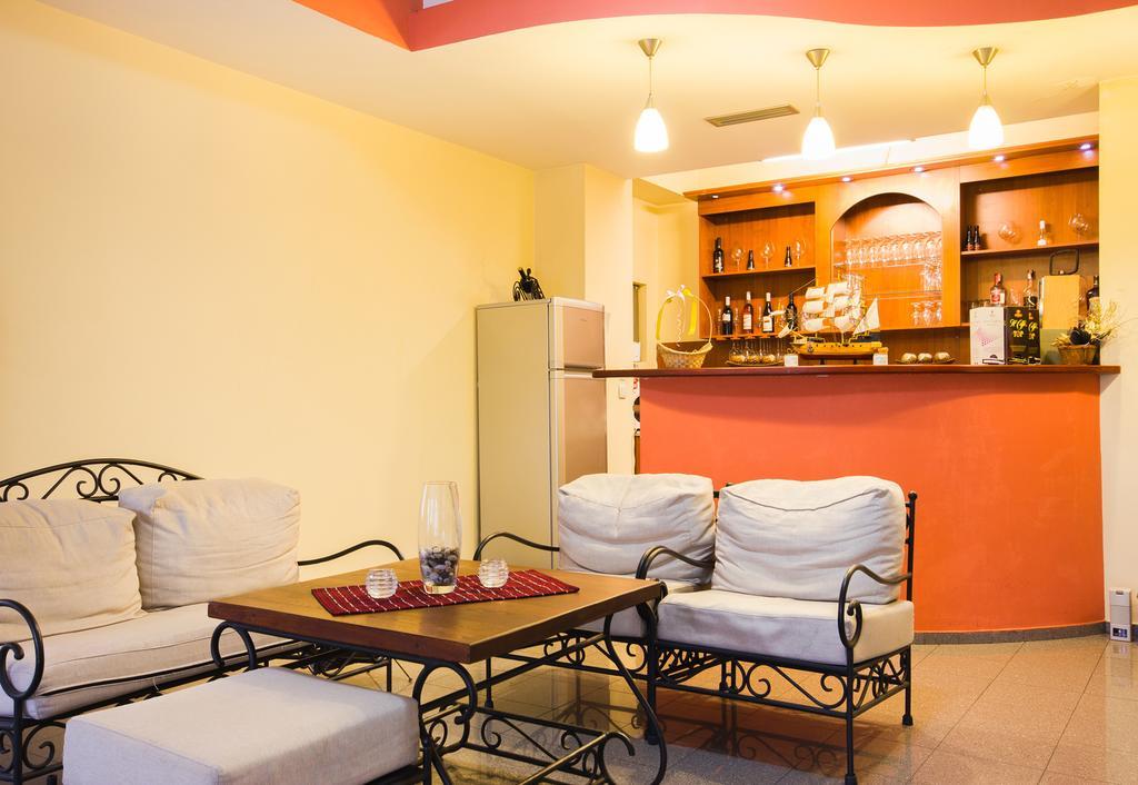 Hotel Residence Inn Skopje Eksteriør bilde