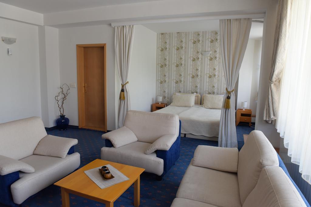 Hotel Residence Inn Skopje Eksteriør bilde