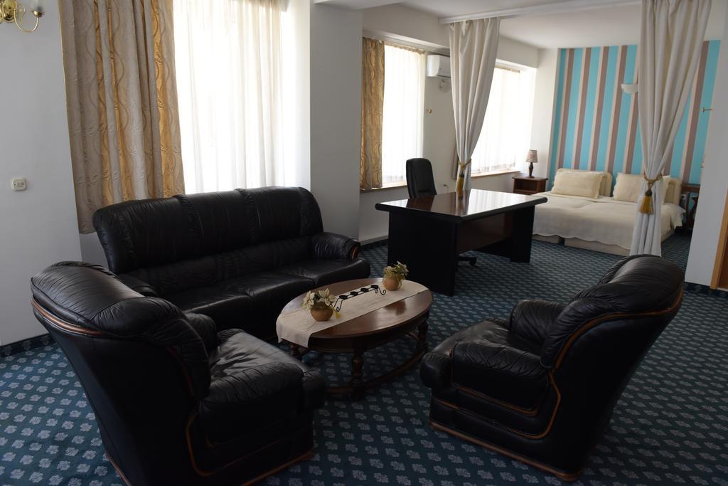Hotel Residence Inn Skopje Eksteriør bilde