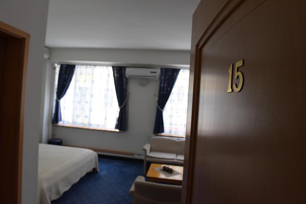 Hotel Residence Inn Skopje Eksteriør bilde